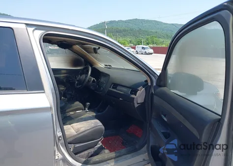 2016 Mitsubishi Outlander Se z USA, uszkodzony, nr VIN JA4AZ3A38GZ002664